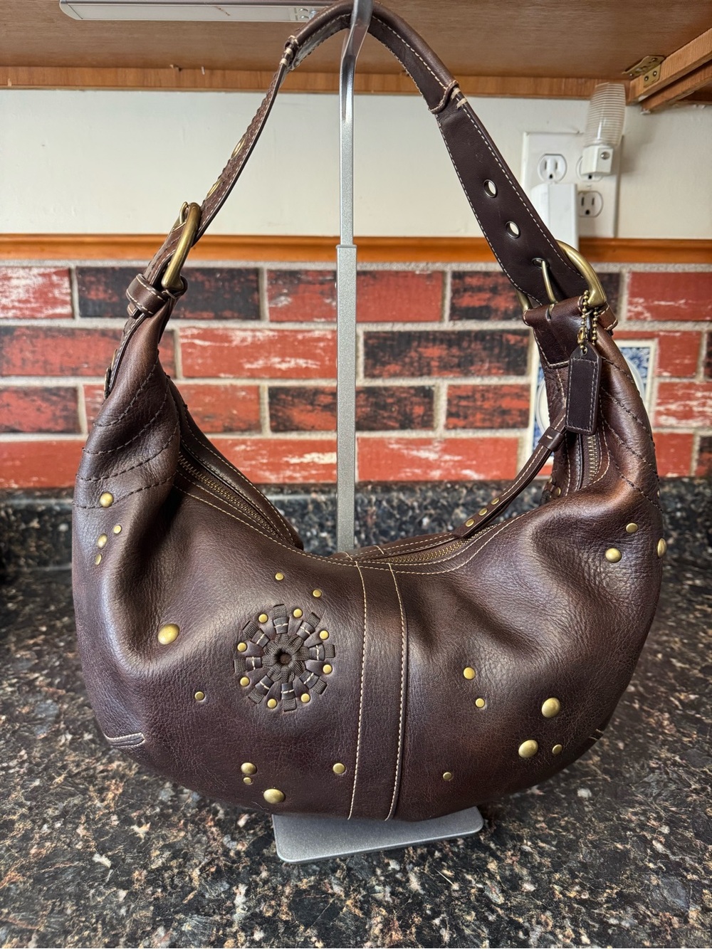 RARE 2006 Coach Mia 10063 Studded Leather Hobo – Mahogany Brown Y2K